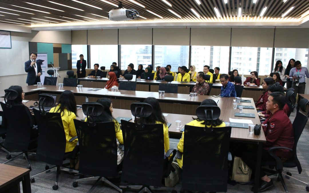 Mahasiswa Untar Terima KEB Hana Bank Scholarship 2018