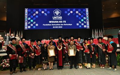 Wisuda ke 73, Rektor Tekankan Perlunya Pendidikan Berkualitas dan Berbudaya