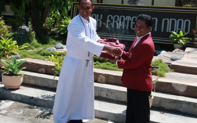 Perkuat Hubungan, Rektor Kunjungi SMA di Ende