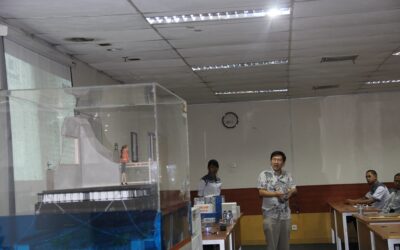 Director of Beton Elemenindo Putra Share His Knowledge in MTS UNTAR