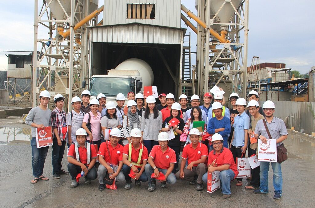 Kunjungan Lapangan Batching Plant Merah-Putih