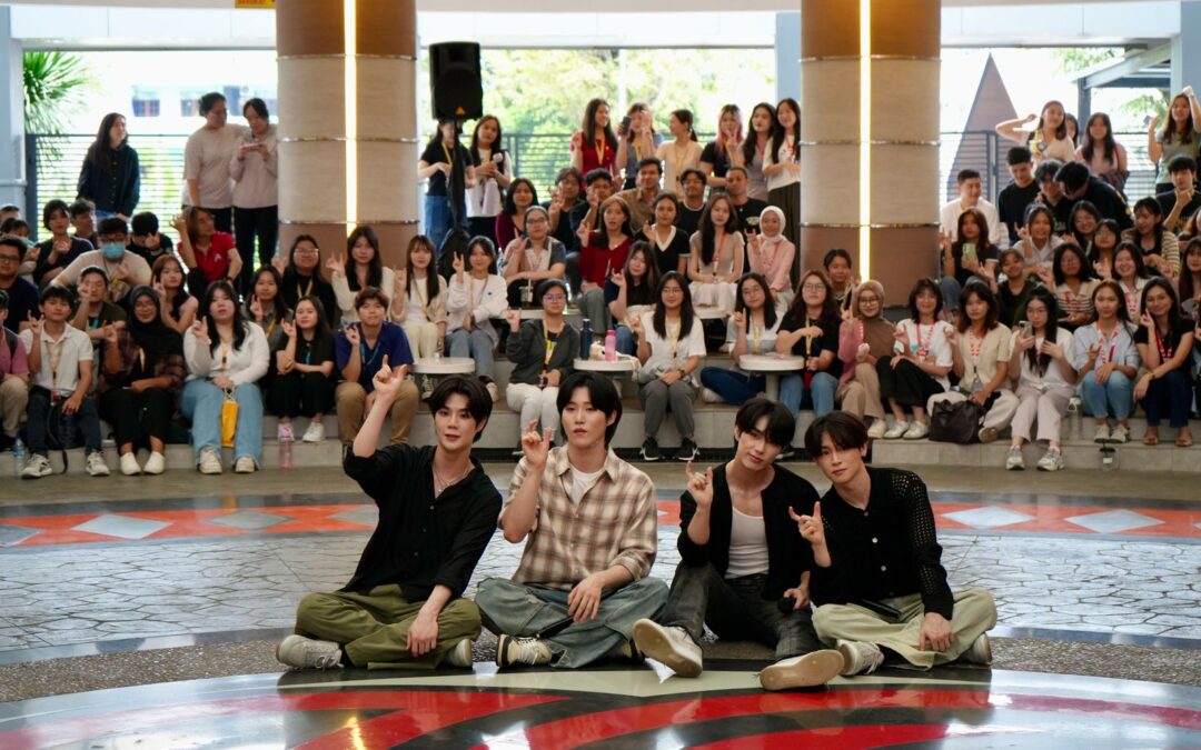 K-Pop Group ASC2NT Visits Untar, Samples Cafeteria Food and Holds a Mini Concert