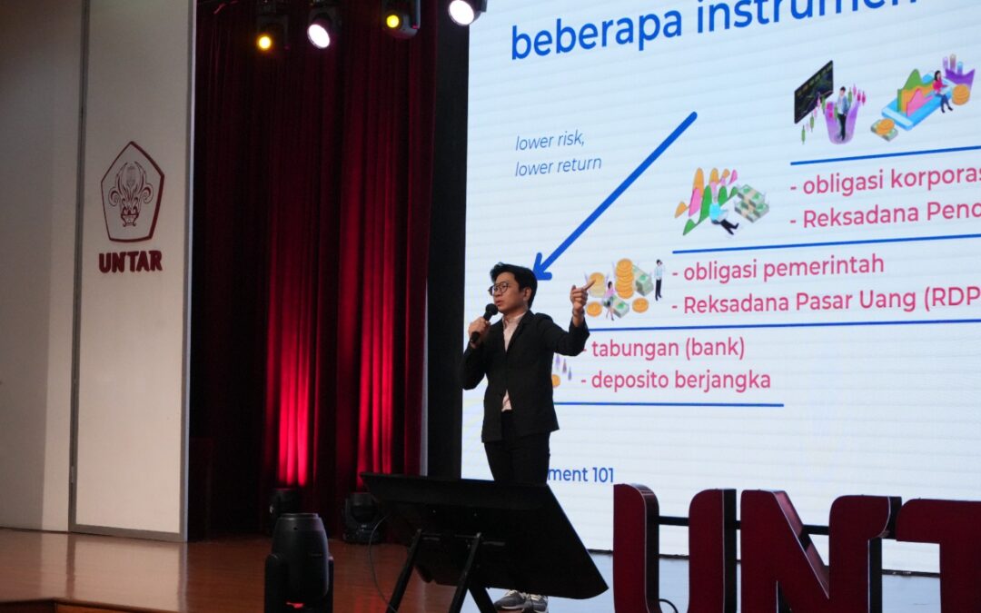 Seminar and Investment Competition Encourage Students to Become Financially Literate in Facing the Digital Era