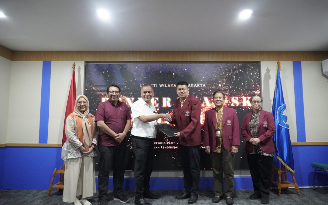 Dosen Untar Dr. Keni Resmi Sandang Gelar Profesor