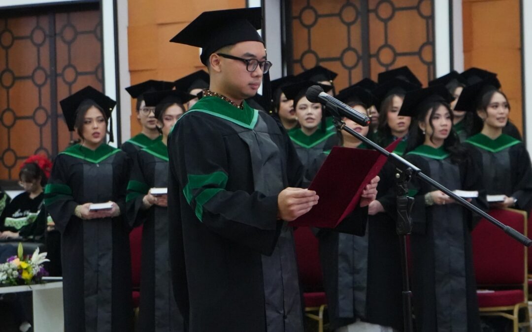 Newly Graduated Untar Doctors Officially Take Oath, Ready to Serve the Community