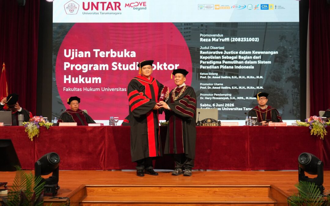 Reza Ma’ruffi Earns Doctor of Law Degree from Untar, Explores Restorative Justice in Police Authority